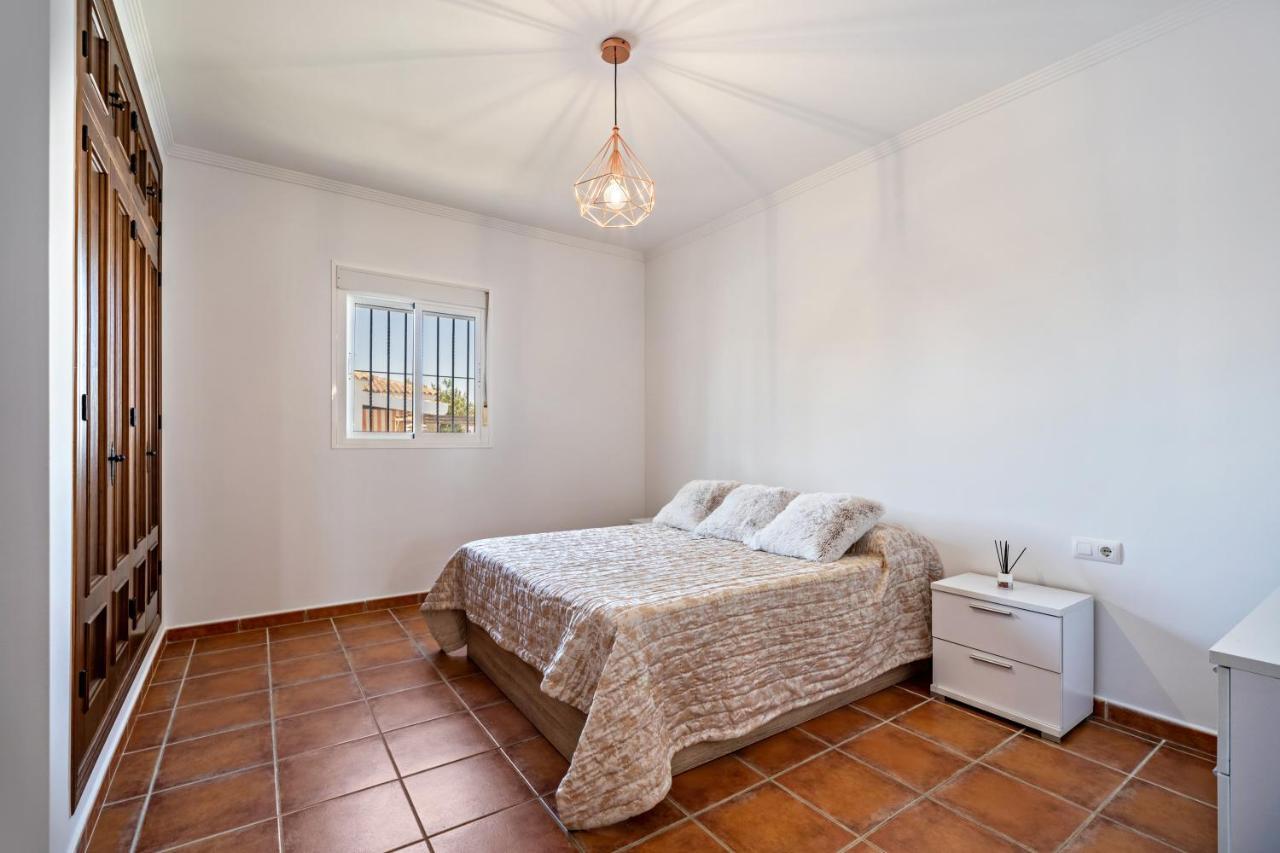 Villa Jero Chiclana de la Frontera Bagian luar foto